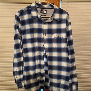 Men’s north face long sleeve flannel shirt size xl
